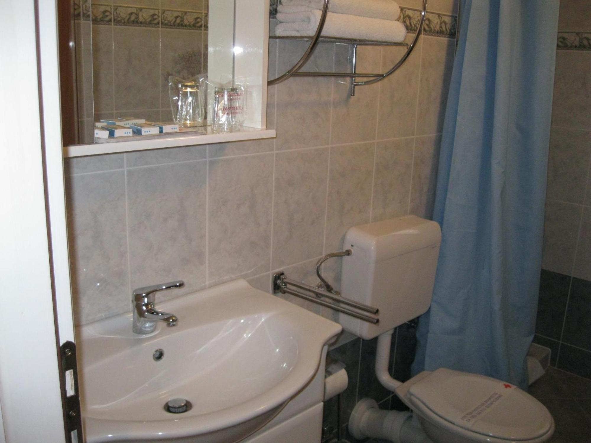 Apartments Lav Porec Bagian luar foto